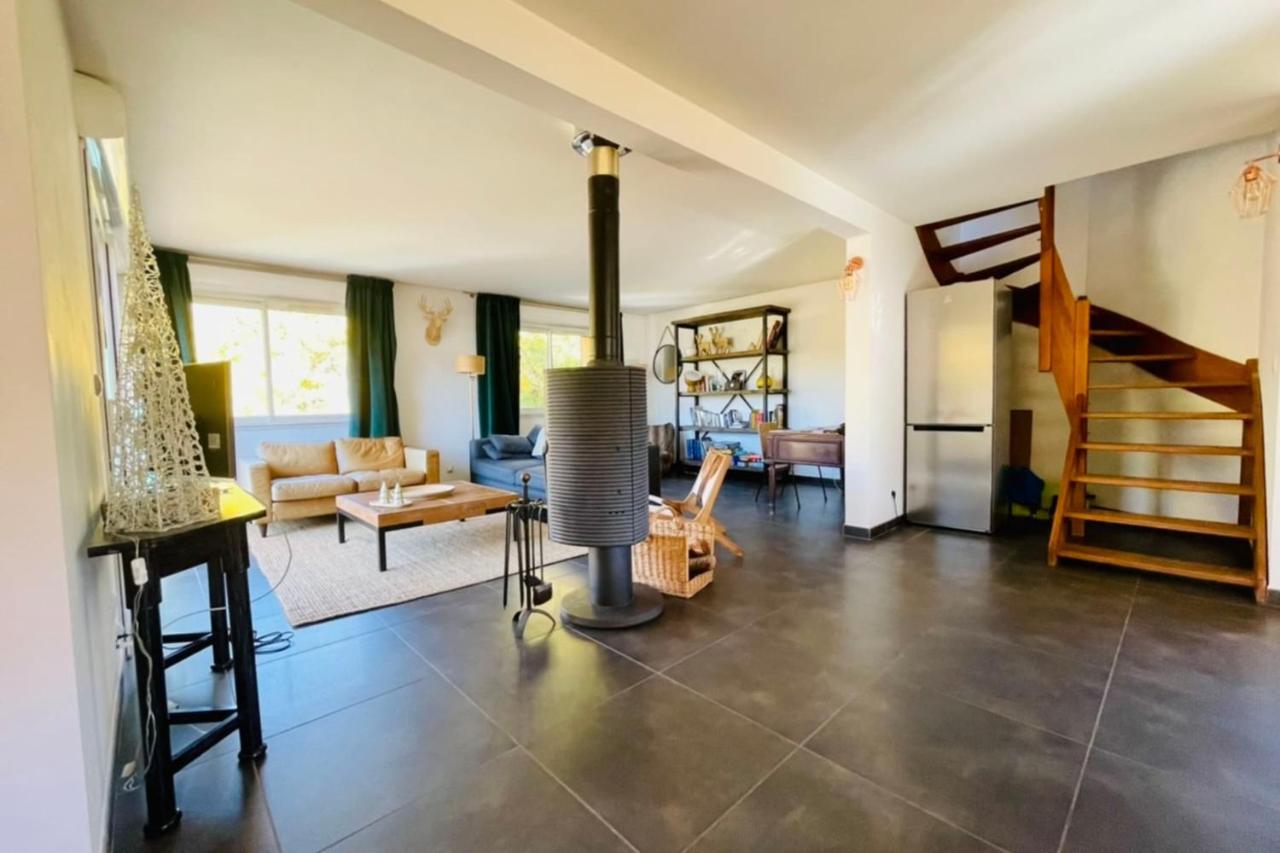 Large Chalet With Terrace And View In Briancon Lägenhet Exteriör bild